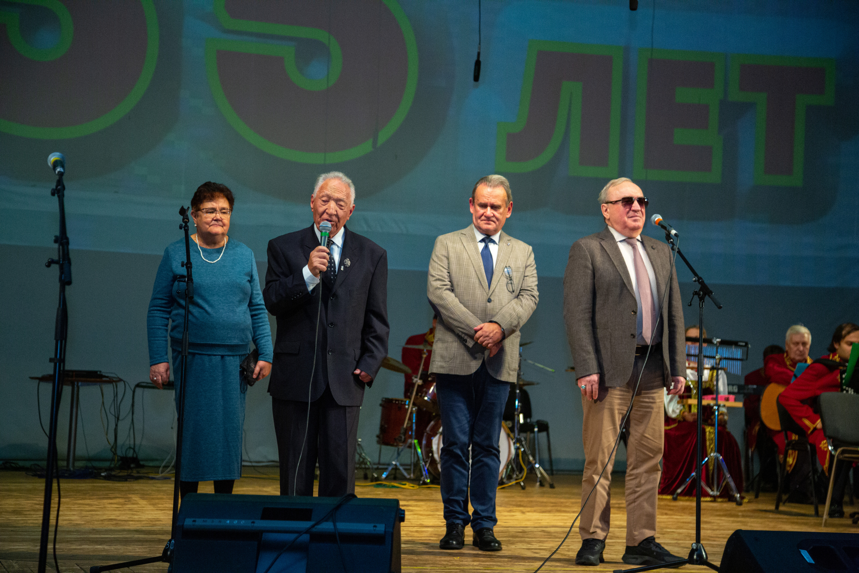 Праздник творчества, дружбы и вдохновения, посвящённый 55-летнему юбилею КСРК ВОС, собрал более 400 гостей