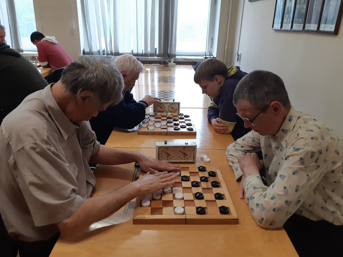 В клубе КСРК ВОС прошли открытые соревнования по шашкам
